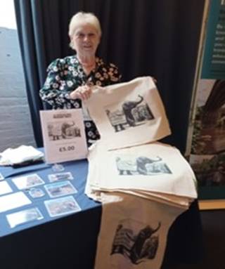 Geraldine King with Tote Bags